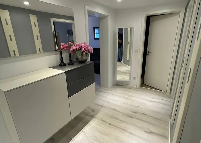 Zentrale 1og Mit Wlan & Kaffee *